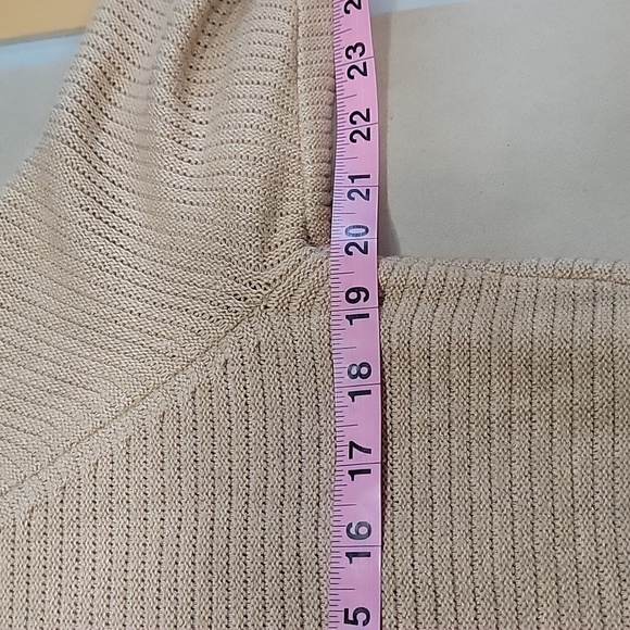 Old Navy Size M Camel Colored Knit Tunic Sweater, High Low Hem, Split Side Seams - Picture 8 of 12